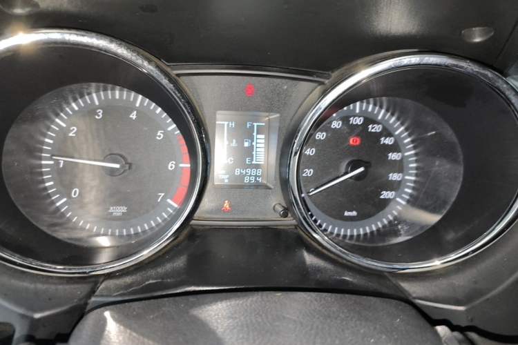 Used HYOSOW S2 2014 1.5L Manual Luxury Edition China IV Odometer Close Up