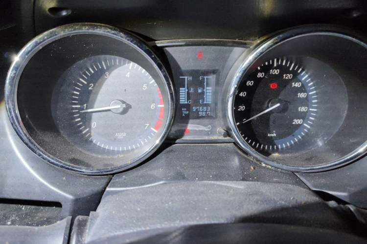 Used HYOSOW S2 2014 1.5L Manual Base Version China IV Odometer Close Up