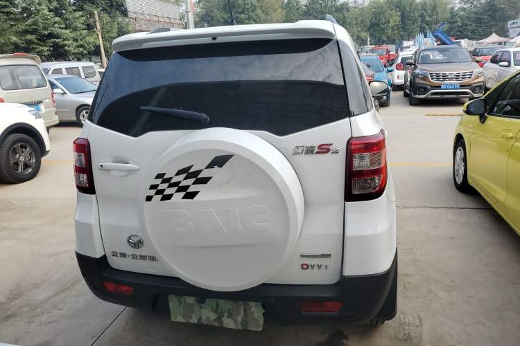 Used HYOSOW S2 2014 1.5L Manual Comfort Version China IV Emission Standard Rear
