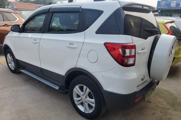 Used HYOSOW S2 2014 1.5L Manual Comfort Version China IV Emission Standard Rear Left 45 Deg