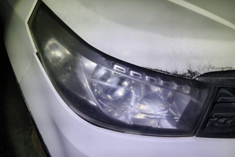 Used HYOSOW S2 2014 1.5L Manual Comfort Version China IV Emission Standard Right Front Headlight