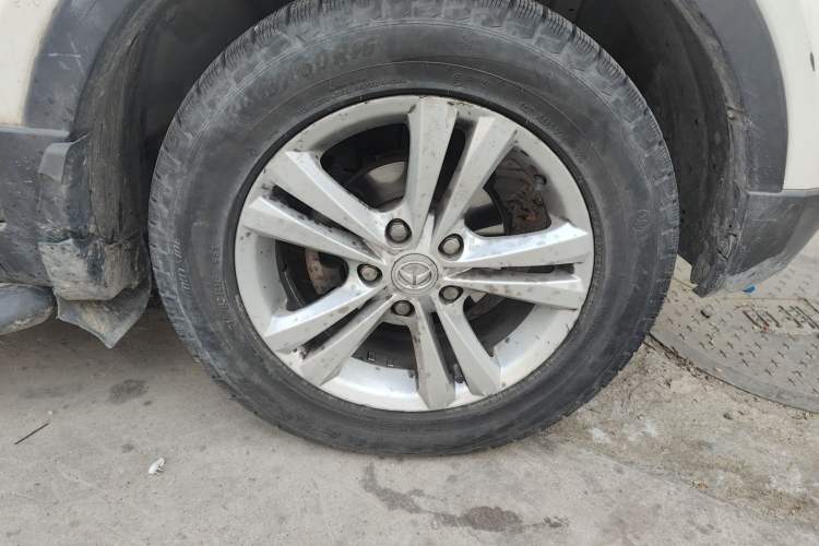 Used HYOSOW S2 2014 1.5L Manual Luxury Edition China IV Right Front Wheel Hub