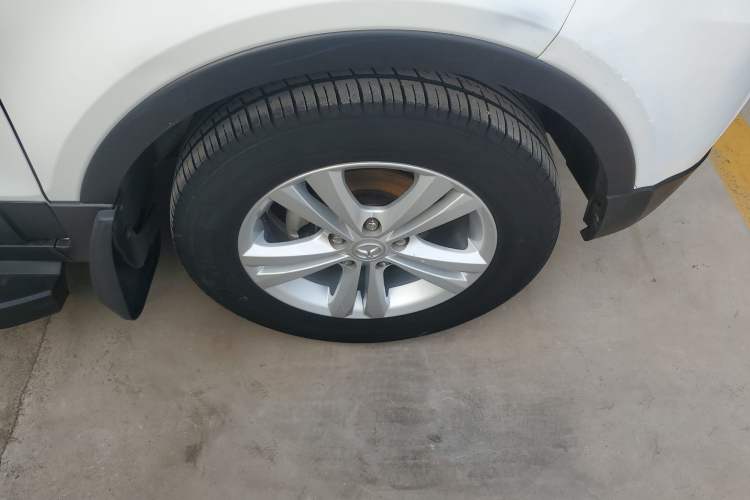 Used HYOSOW S2 2014 1.5L Manual Comfort Version China IV Emission Standard Right Front Wheel Hub