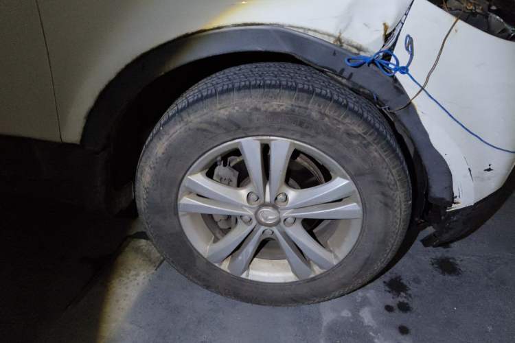 Used HYOSOW S2 2014 1.5L Manual Base Version China IV Right Front Wheel Hub