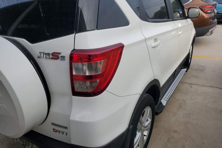 Used HYOSOW S2 2014 1.5L Manual Comfort Version China IV Emission Standard Right Rear Taillight