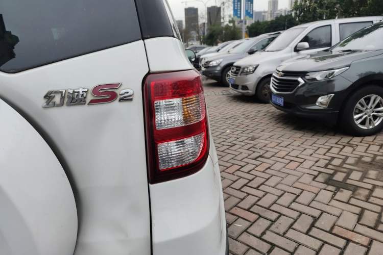 Used HYOSOW S2 2014 1.5L Manual Comfort Version China IV Emission Standard Right Rear Taillight