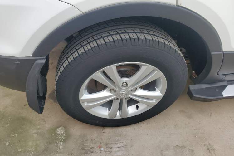 Used HYOSOW S2 2014 1.5L Manual Comfort Version China IV Emission Standard Right Rear Wheel Hub