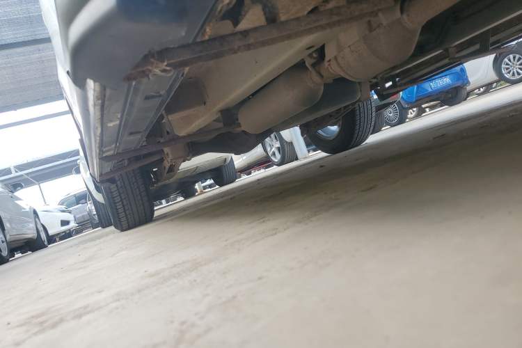 Used HYOSOW S2 2014 1.5L Manual Comfort Version China IV Emission Standard Right Side Sill