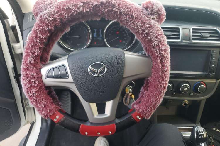 Used HYOSOW S2 2014 1.5L Manual Comfort Version China IV Emission Standard Steering Wheel