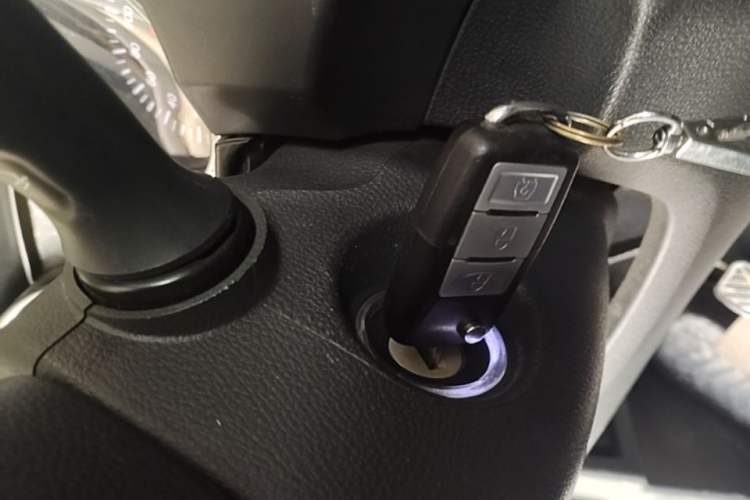 Used HYOSOW S2 2014 1.5L Manual Comfort Version China IV Emission Standard Vehicle Key