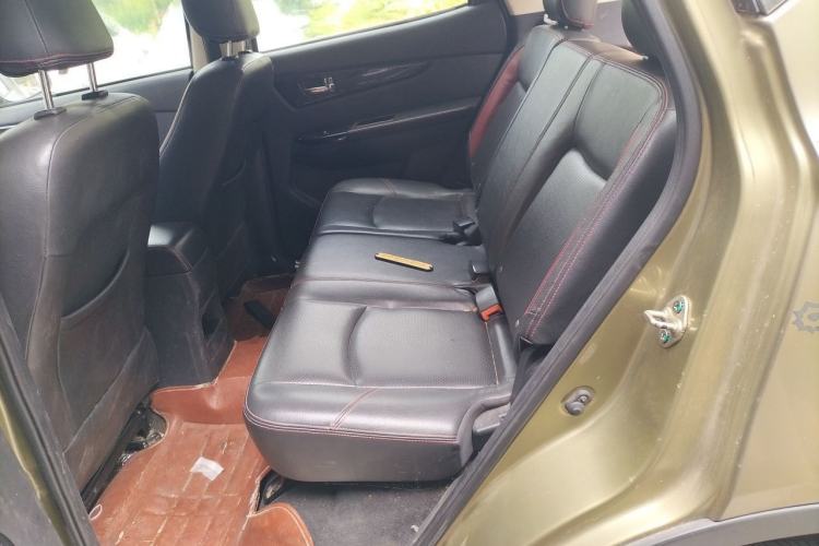 Used HYOSOW S2 2014 1.5L Manual Comfort Version China IV Emission Standard Left Rear Seat
