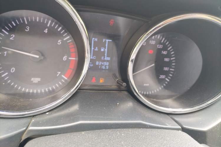 Used HYOSOW S2 2014 1.5L Manual Comfort Version China IV Emission Standard Odometer Close Up