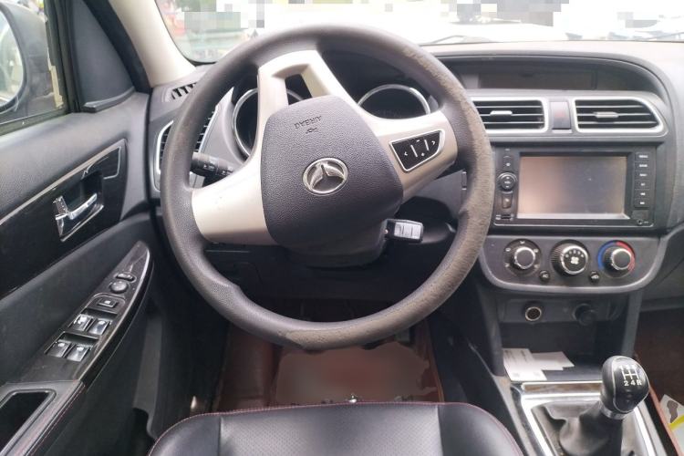 Used HYOSOW S2 2014 1.5L Manual Comfort Version China IV Emission Standard Steering Wheel
