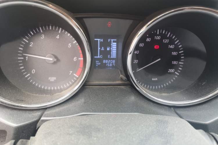 Used HYOSOW S2 2015 1.5L Manual Luxury Edition China IV Odometer Close Up