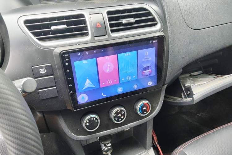 Used HYOSOW S2 2015 1.5L Manual Luxury Model China V Standard Audio And AC Panel