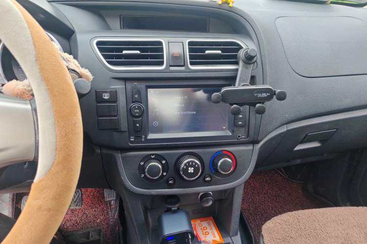 Used HYOSOW S2 2015 1.5L Manual Base Version China V Audio And AC Panel