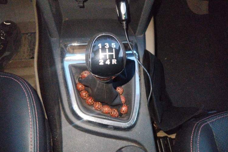 Used HYOSOW S2 2015 1.5L Manual Luxury Edition China IV Gear Lever