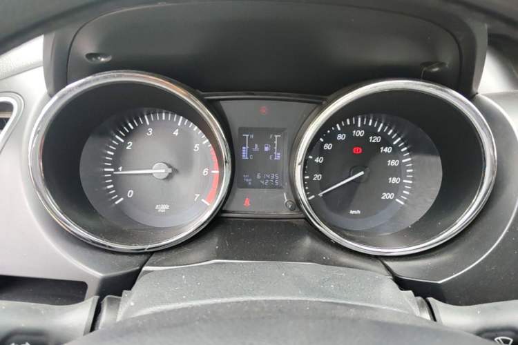 Used HYOSOW S2 2015 1.5L Manual Luxury Model China V Standard Instrument Cluster
