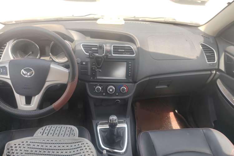 Used HYOSOW S2 2015 1.5L Manual Luxury Edition China IV Interior 1