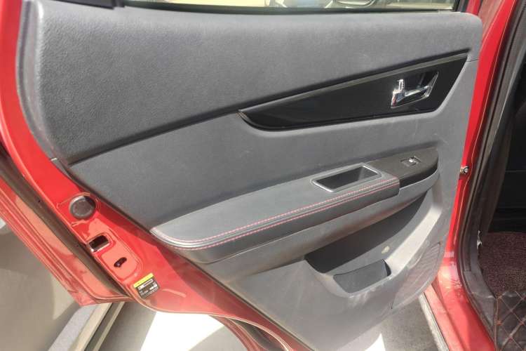 Used HYOSOW S2 2015 1.5L Manual Luxury Edition China IV Interior 8