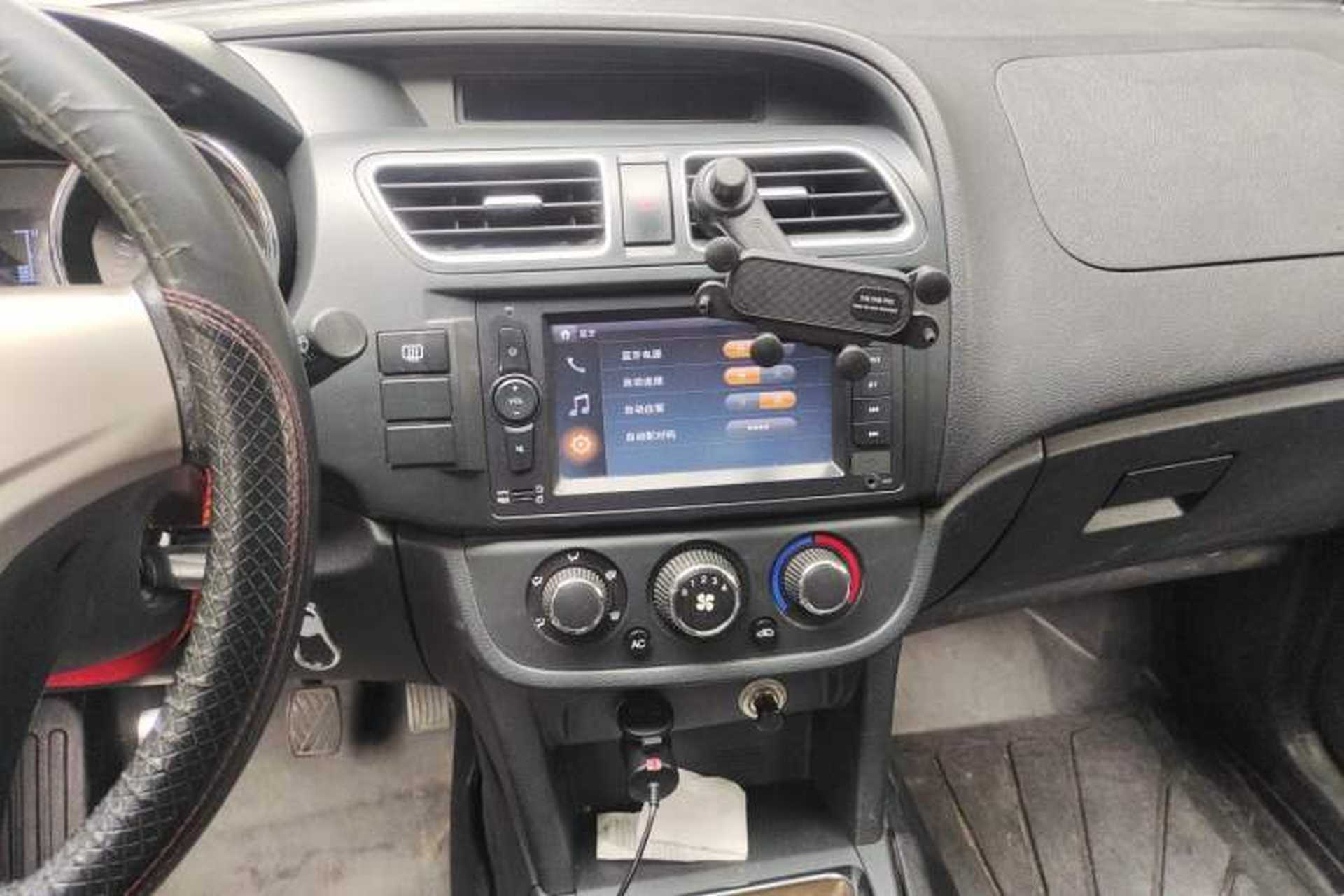 Used HYOSOW S2 2015 1.5L Manual Luxury Edition China IV Audio And AC Panel