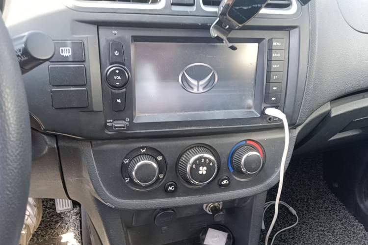 Used HYOSOW S2 2015 1.5L Manual Base Version China V Audio And AC Panel