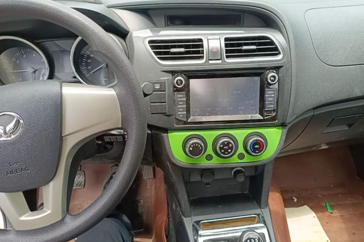 Used HYOSOW S2  Audio And AC Panel
