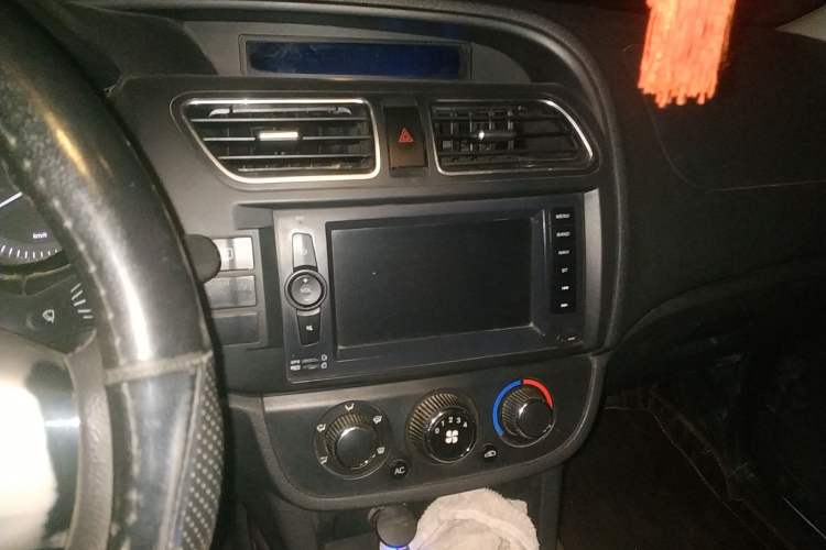 Used HYOSOW S2 2015 1.5L Manual Luxury Edition China IV Audio And AC Panel