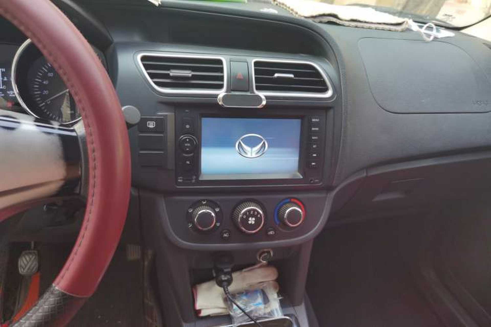 Used HYOSOW S2 2015 1.5L Manual Luxury Edition China IV Audio And AC Panel