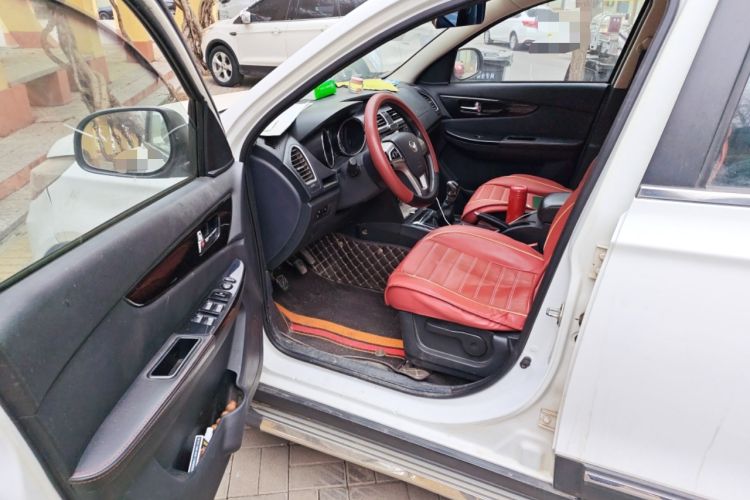 Used HYOSOW S2 2015 1.5L Manual Luxury Edition China IV Driver Seat
