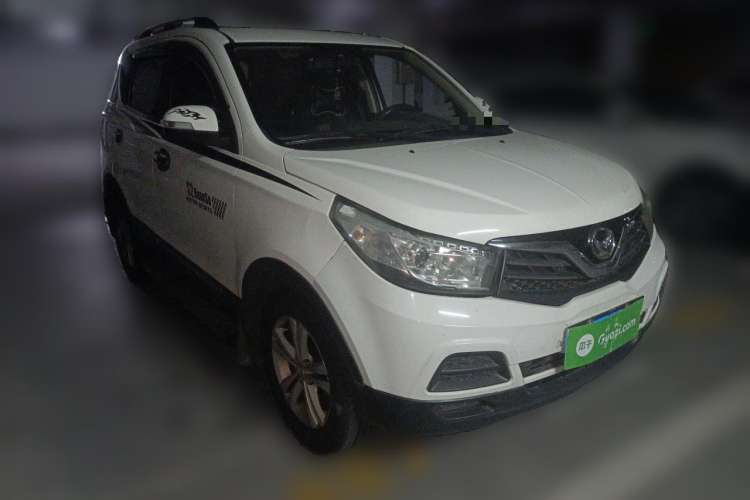 Used HYOSOW S2 2015 1.5L Manual Luxury Edition China IV Front Right 45 Deg