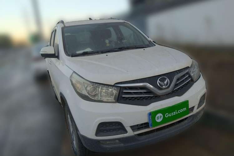Used HYOSOW S2 2015 1.5L Manual Luxury Edition China IV Front Right 45 Deg