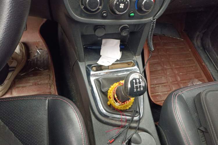 Used HYOSOW S2 2015 1.5L Manual Comfort Version China V Gear Lever