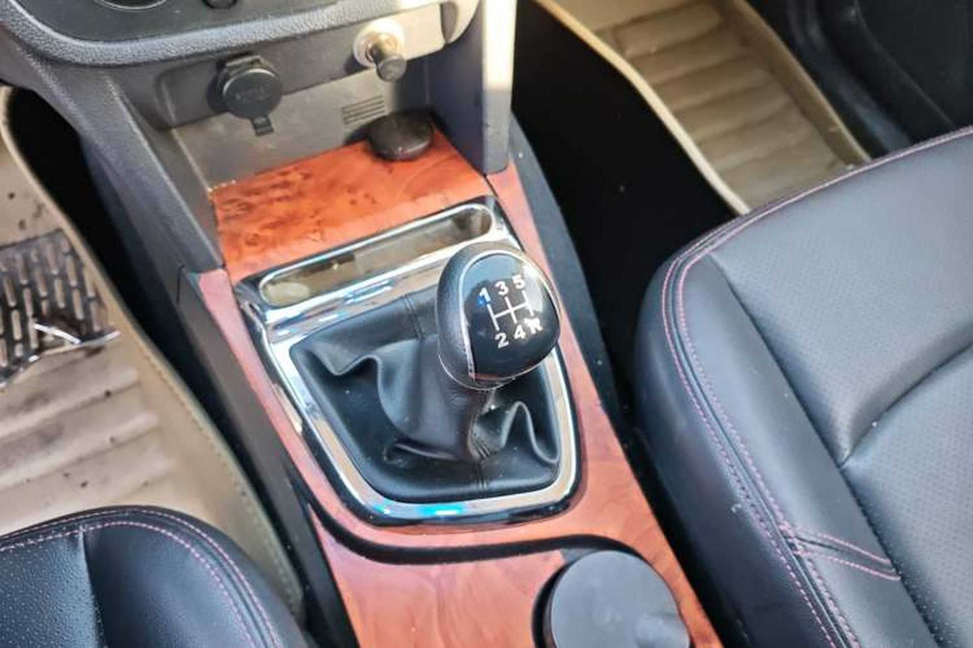 Used HYOSOW S2 2015 1.5L Manual Luxury Edition China IV Gear Lever