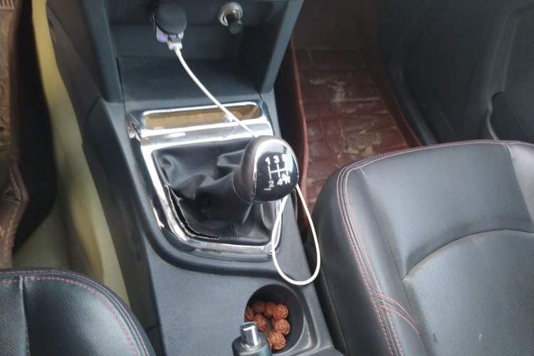 Used HYOSOW S2 2015 1.5L Manual Luxury Edition China IV Gear Lever