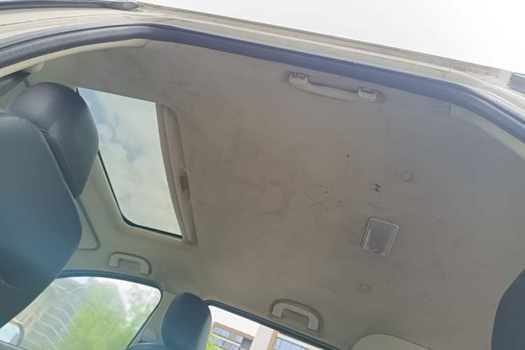 Used HYOSOW S2  Headliner