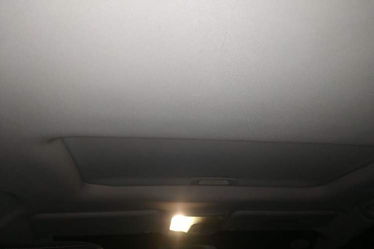 Used HYOSOW S2 2015 1.5L Manual Luxury Edition China IV Headliner