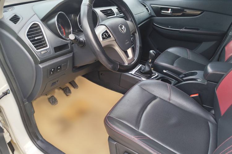 Used HYOSOW S2 2015 1.5L Manual Luxury Edition China IV Interior 3