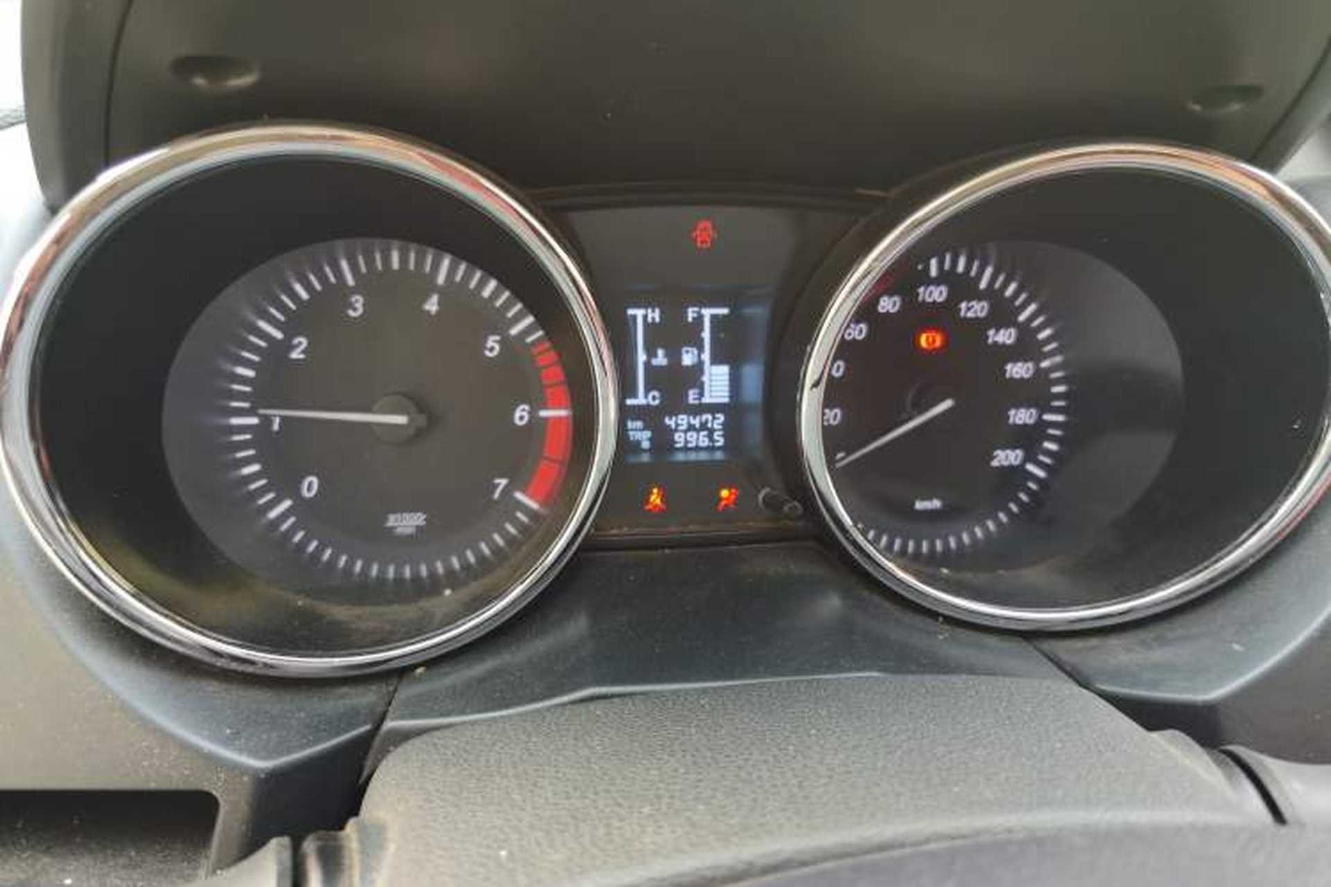 Used HYOSOW S2 2015 1.5L Manual Luxury Edition China IV Odometer Close Up