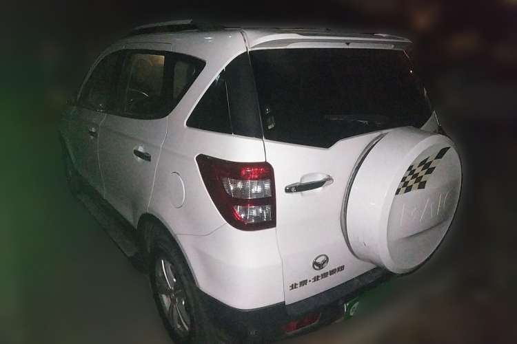 Used HYOSOW S2 2015 1.5L Manual Luxury Edition China IV Rear Left 45 Deg