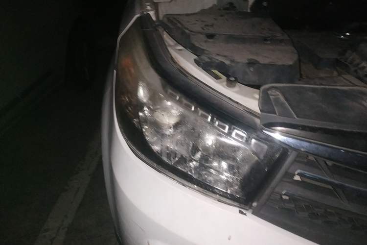 Used HYOSOW S2 2015 1.5L Manual Luxury Edition China IV Right Front Headlight