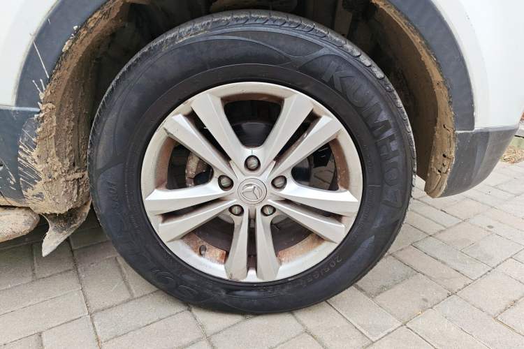 Used HYOSOW S2 2015 1.5L Manual Luxury Edition China IV Right Front Wheel Hub