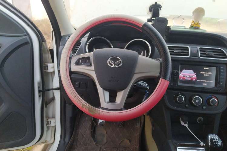 Used HYOSOW S2 2015 1.5L Manual Luxury Edition China IV Steering Wheel