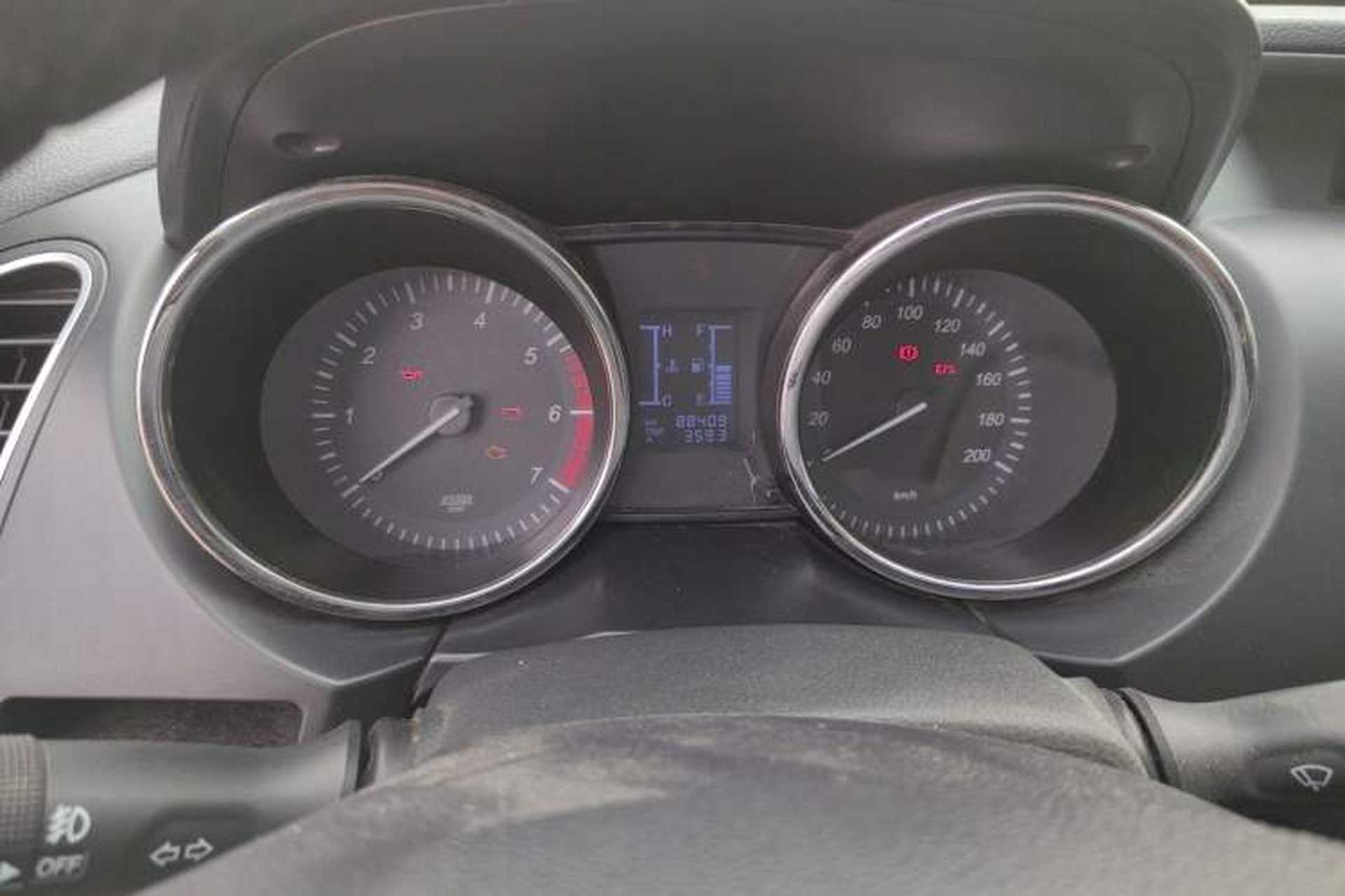 Used HYOSOW S2 2016 1.5L Manual Luxury Edition China IV Odometer Close Up
