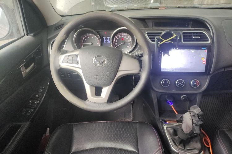 Used HYOSOW S2 2016 1.5L Manual Luxury Model China V Standard Steering Wheel