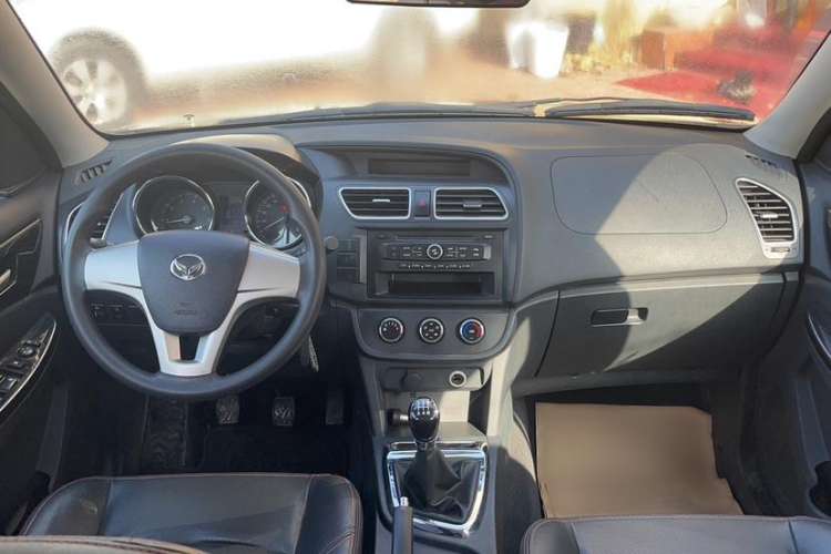 Used HYOSOW S2 2016 1.5L Manual Entrepreneurship Edition China V Interior 1