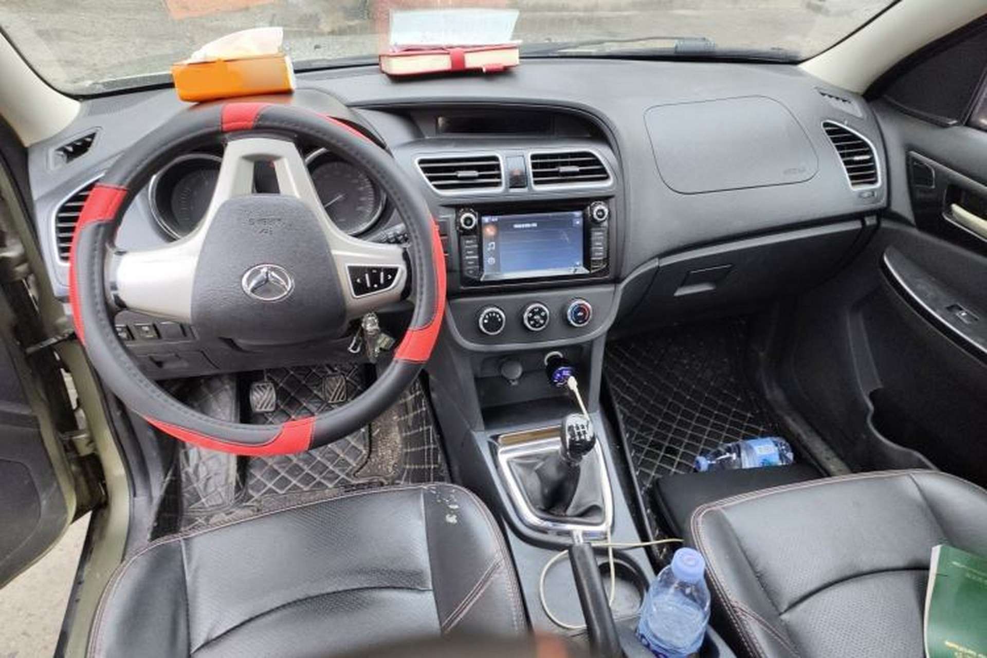 Used HYOSOW S2 2016 1.5L Manual Base Version Center Console