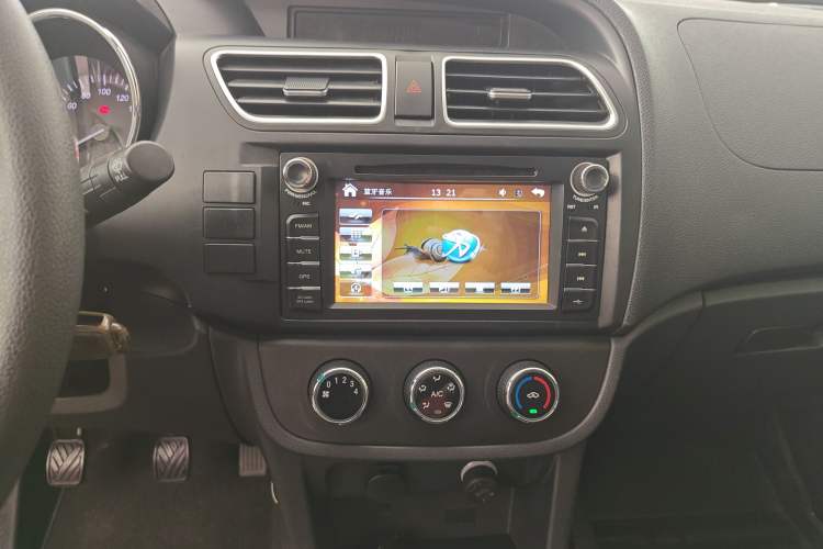 Used HYOSOW S2 2016 1.5L Manual Entrepreneurial Edition China IV Audio And AC Panel