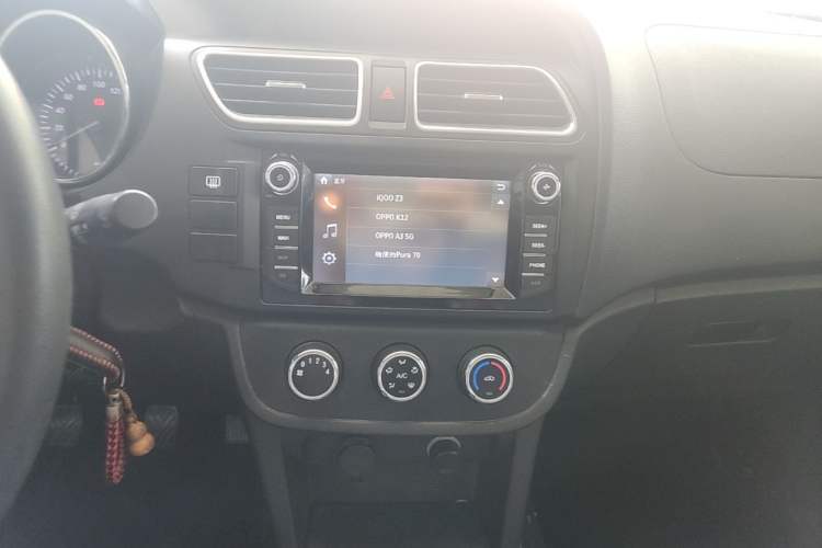Used HYOSOW S2 2016 1.5L Manual Luxury Edition China IV Audio And AC Panel