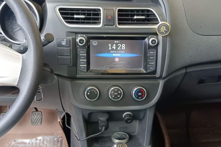 Used HYOSOW S2 2016 1.5L Manual Luxury Edition China IV Audio And AC Panel